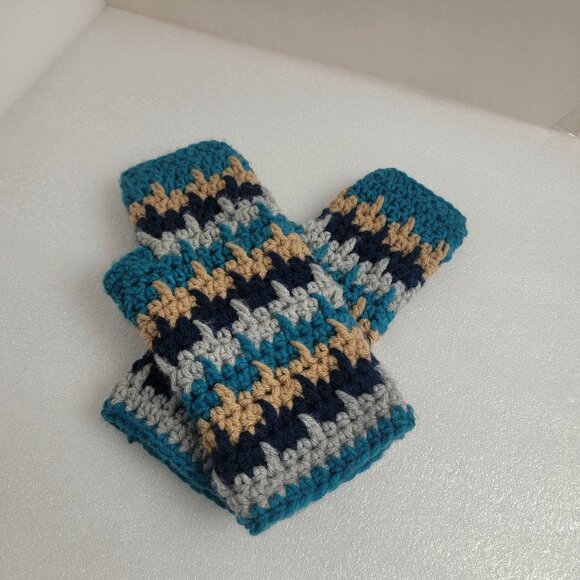 Handmade Fingerless Gloves Wrist Warmers - Picture 2 of 2